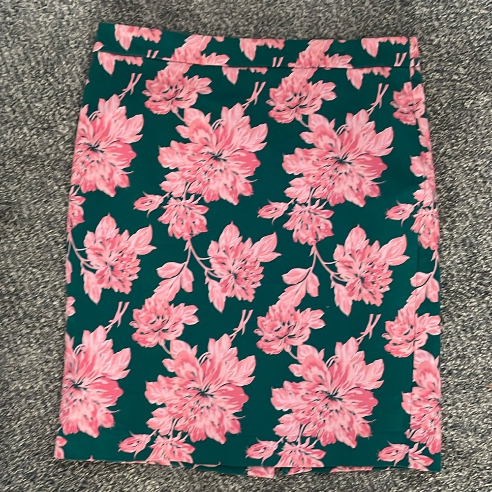 J.Crew Mercantile floral skirt